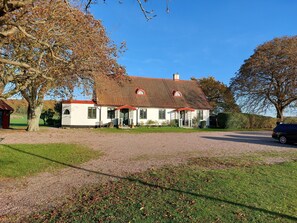 Exterior - Rural and quiet accommodation close to nature and city (Skåne län)