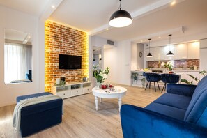 Individually decorated, individually furnished, desk, free WiFi - Absyntapart Krawiecka - parking w cenie (Wroclaw)