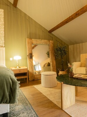 Deluxe Room, Garden View | Soundproofing, free WiFi - La Longere de Bourgogne (Demigny)