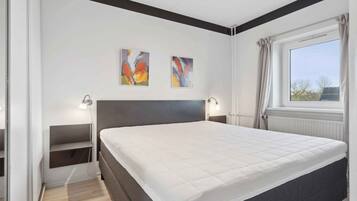 1 bedroom, iron/ironing board, free WiFi