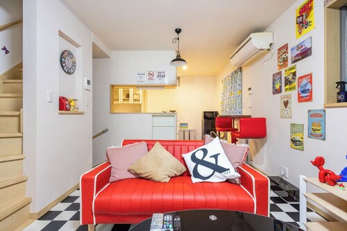 3 min from JR Etchujima Station. Up to 10 people