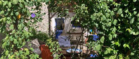 Enceinte de lâhĂ©bergement