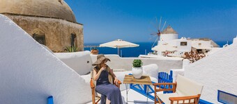 Santo Image House, House