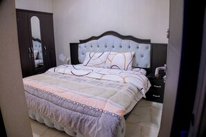 Iron/ironing board, free WiFi - Wins Homes (Kigali)