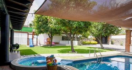 Family house in Oaxtepec Pool & Hot tub