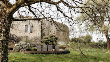 Enceinte de lâhĂ©bergement