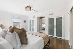 2 soverom, strykejern/-brett, wi-fi (inkludert) og sengetøy