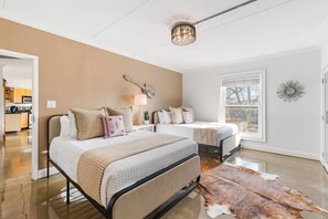 2 habitaciones, tabla de planchar con plancha y wifi gratis 