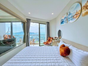 Comfort Apartment, Balcony, City View | Frette Italian sheets, premium bedding, down comforters - The Sóng Apartment – Near the beach (Ho Chi Minh City)