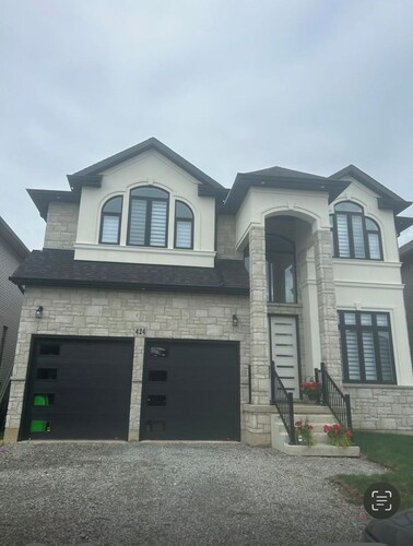 Redeemer Wealthy place, Ancaster