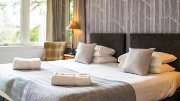 Desk, iron/ironing board, travel crib, free WiFi