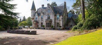 River View- Garden Apartment in Grounds of Mansion