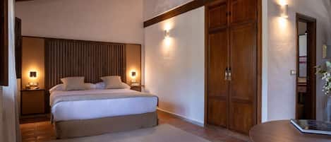 1 chambre, chambres insonorisées, Wi-Fi gratuit, draps fournis