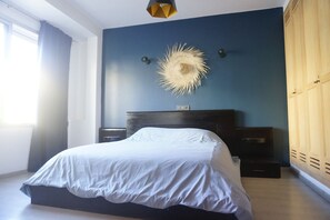 3 Schlafzimmer, Schreibtisch, Bügeleisen/Bügelbrett, kostenloses WLAN
