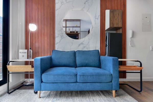 Televisio, työhuone