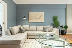 Smart TV, offices - Spacious 4-bedroom apartment in the heart of Recoleta (Recoleta)