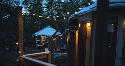 Cozy Yurt in the Woods