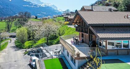 Cosy apartment for 4 people with WIFI, pool, TV, terrace, pets allowed and panoramic view