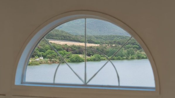 Rom – basic, 3 soverom (whole house) | 3 soverom og wi-fi (inkludert)