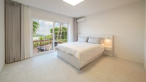ห้องเบสิก, 3 ห้องนอน (whole house) | 3 ห้องนอน, Wi-Fi ฟรี