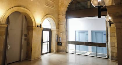 Elegant apartment in the heart of Amiens in a historic building with parking