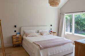 2 Schlafzimmer, Bügeleisen/Bügelbrett, Reisekinderbett, WLAN