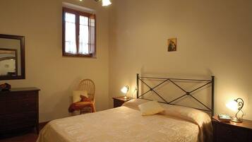 Apartment | 2 bedrooms, iron/ironing board, WiFi (free)