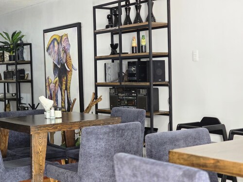 Venator House Boutique 