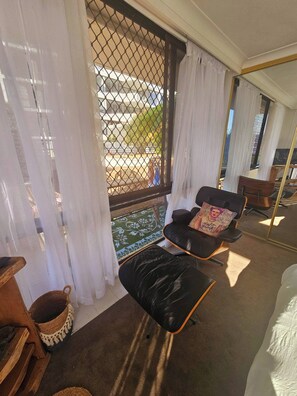 Apartment, 3 Bedrooms, Accessible, Smoking | Room amenity