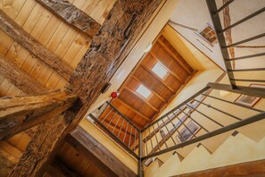 Interior - Country House 'El Campanario' with Mountain View, Private Terrace and Private Garden (Miranda de Ebro)