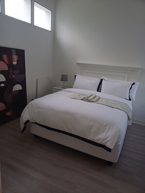 Leilighet, 2 soverom, røyk, balkong | 2 soverom