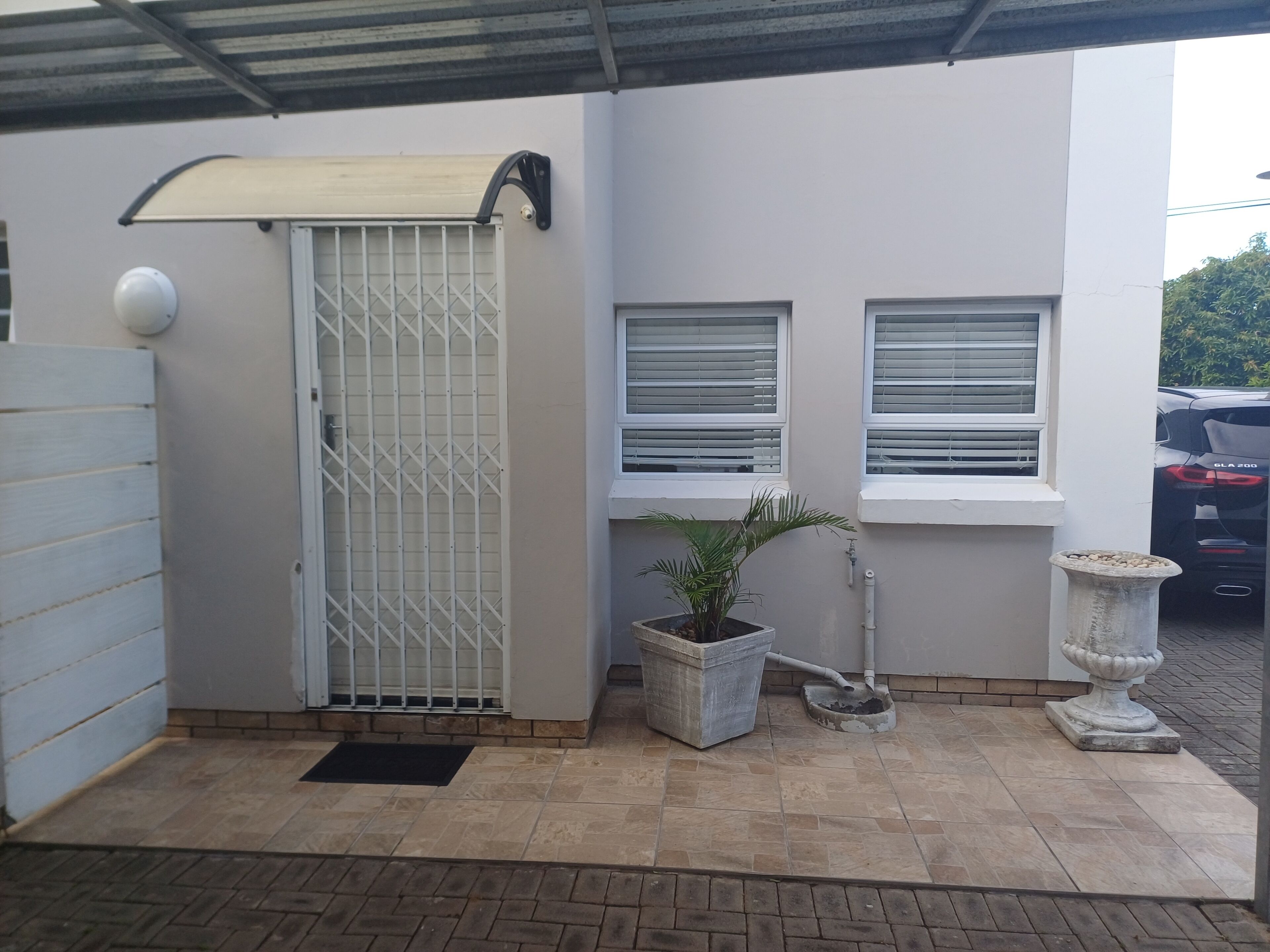 Apartment, 2 Bedrooms, Smoking, Balcony | Property grounds