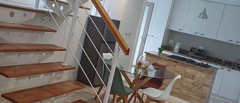 Apartment, 2 Bedrooms, Smoking, Balcony | Living room