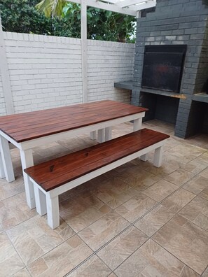 Apartment, 2 Bedrooms, Smoking, Balcony | Outdoor dining