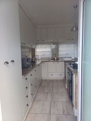 Appartement, 2 chambres, fumeurs, balcon | Intérieur