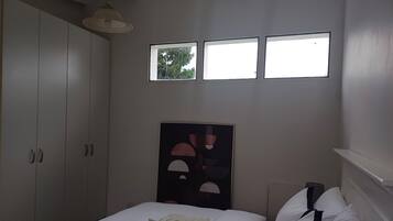 Apartment, 2 Bedrooms, Smoking, Balcony | 2 bedrooms