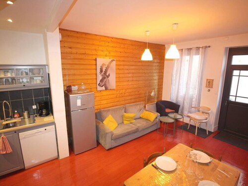 Cozy house 3 br., near market and cable car in Luchon