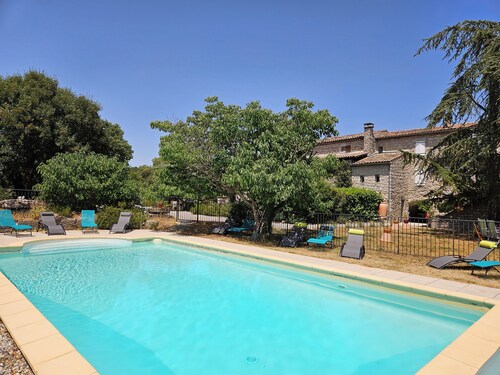 Characterful, comfortable gîte for 8 people in Labeaume.