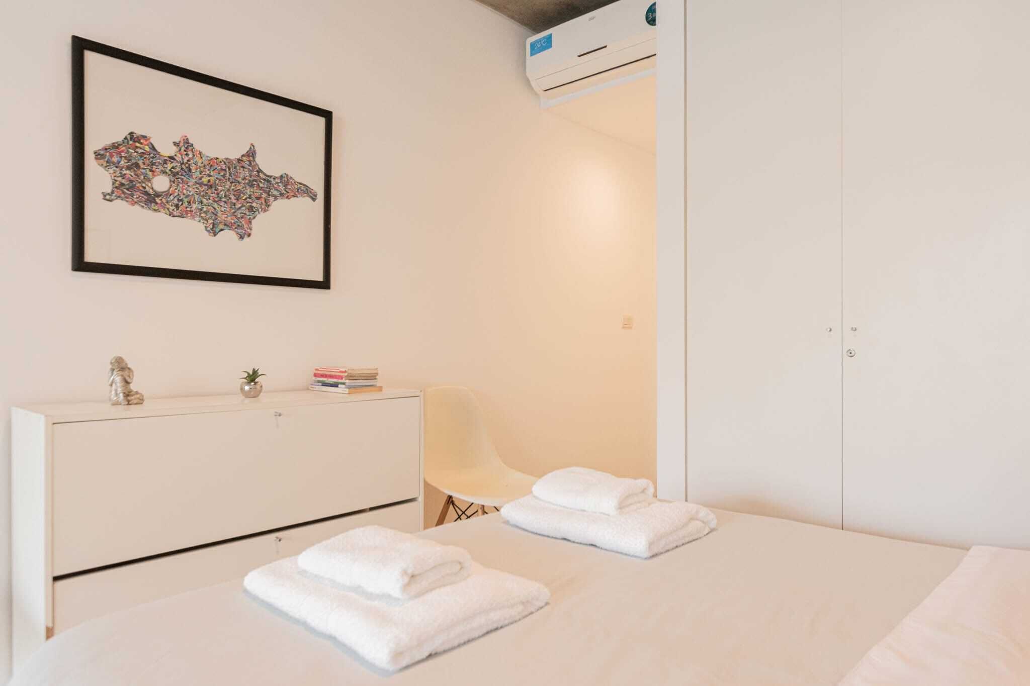 1 bedroom, desk, iron/ironing board, WiFi