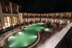 Piscina externa