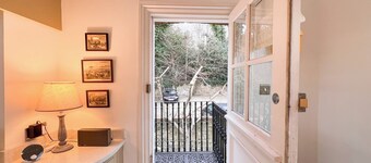 Historic 3-Bedroom Home in the Heart of Greenwich