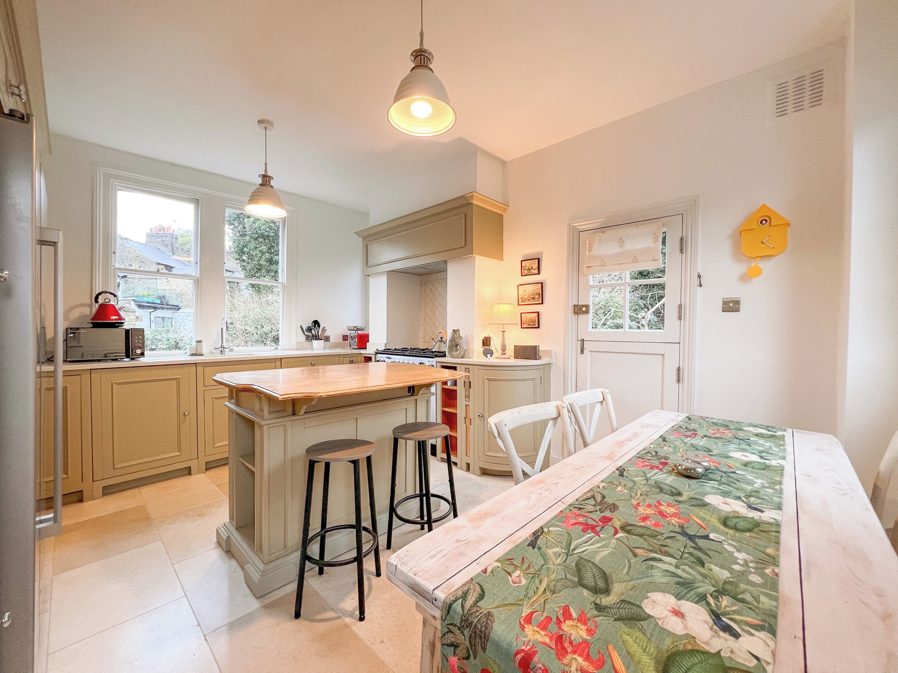 Condo | Private kitchen | Coffee/tea maker, electric kettle