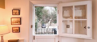 Historic 3-Bedroom Home in the Heart of Greenwich