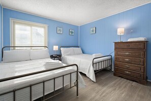 2 bedrooms, WiFi, bed sheets