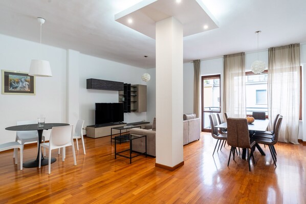 4 bedrooms - Appartamento dei Quattro Venti (Bari)