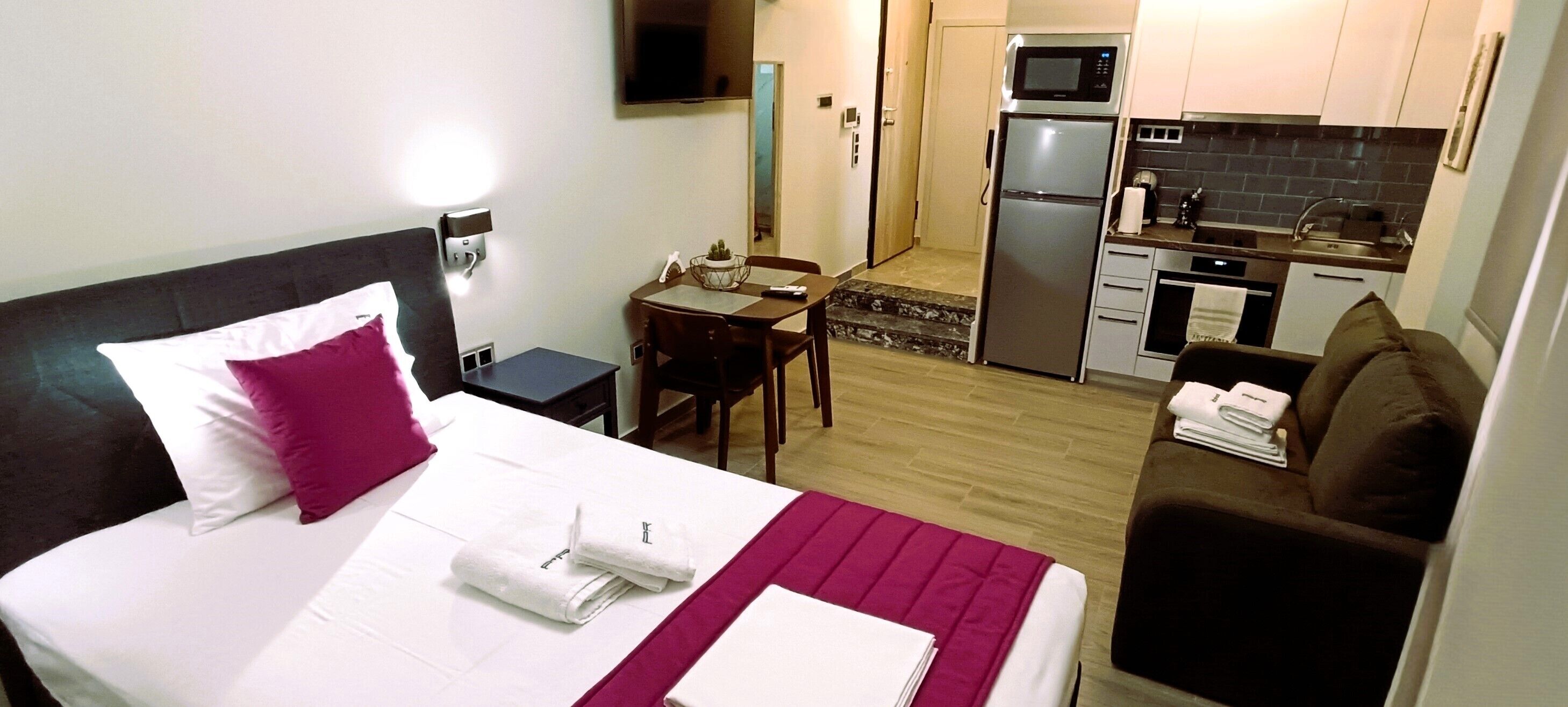 Estúdio básico | Cortinas blackout, quartos à prova de som, ferros/tábuas de passar roupa