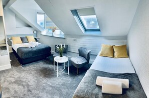 Bureau, fer et planche à repasser, Wi-Fi gratuit