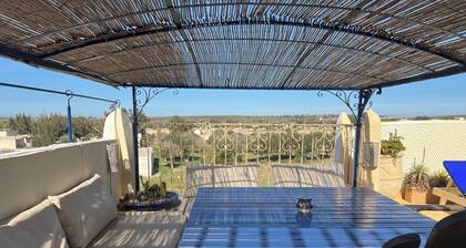 Charming 9-bedroom riad with AC and WiFi in beautiful Essaouira