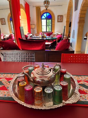 تناول الطعام