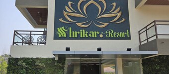 Shrikar Resort